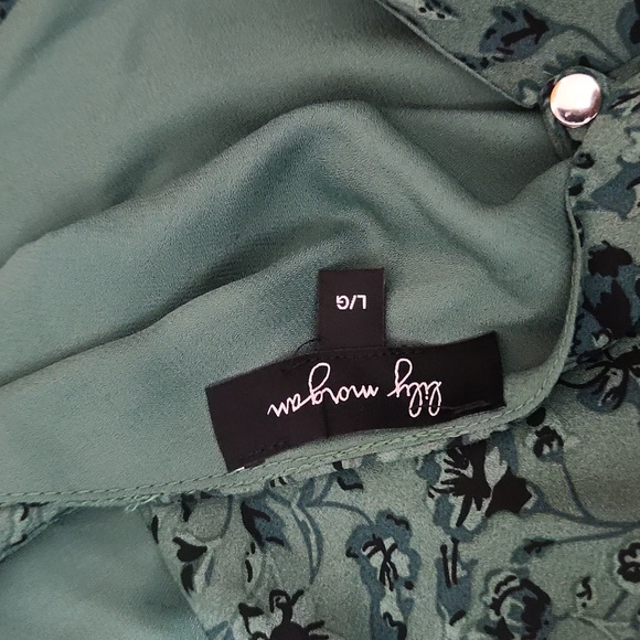 Top - Picture 3 of 3